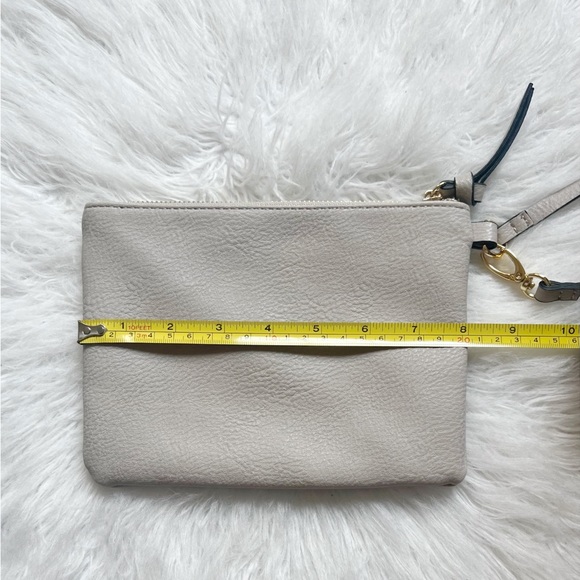 Steve Madden Wristlet - Picture 2 of 4